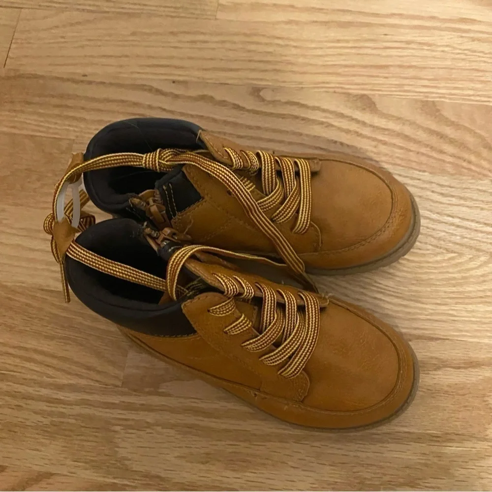 Carter’s Tan Work Boots Sz 11 Zipper Back Lace Up Kids Boys